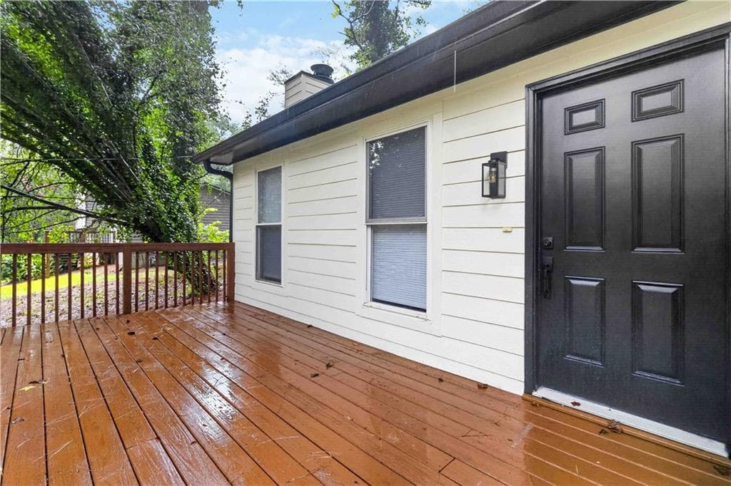 5 bedroom, 3 bathroom, 1,680 sq ft single family residence under contract at 3292 Mixon Way, Stone Mountain, GA 30087 — photo 3