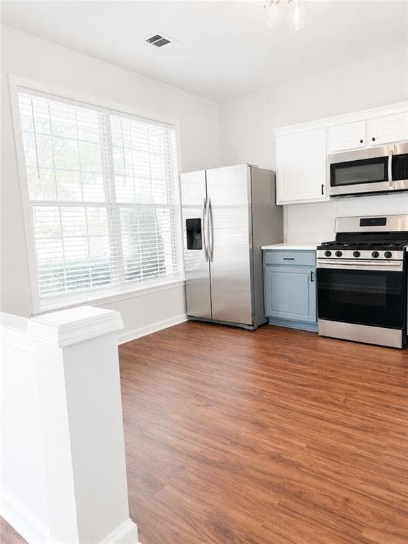 2 bedroom, 3 bathroom, 1,218 sq ft townhouse for sale at 1465 Kilmington Court, Alpharetta, GA 30009 — photo 3
