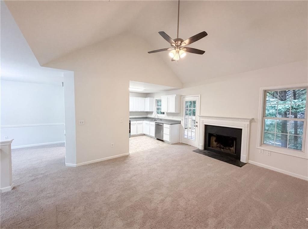 4 bedroom, 3 bathroom, 1,705 sq ft single family residence under contract at 325 Spring Lake Court, Athens, GA 30605 — photo 2