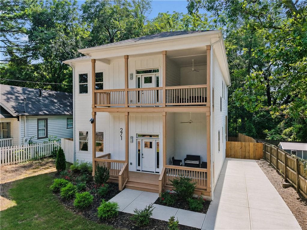 5 bedroom, 5 bathroom, 3,300 sq ft single family residence for sale at 271 Haas Avenue, Atlanta, GA 30316 — photo 2