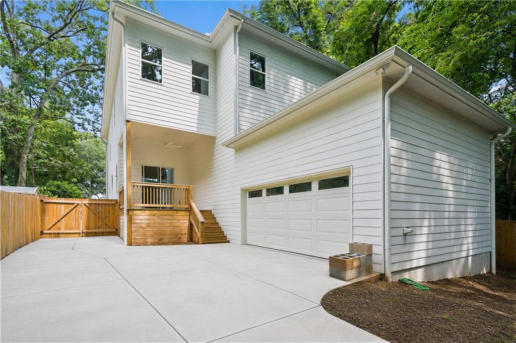 5 bedroom, 5 bathroom, 3,300 sq ft single family residence for sale at 271 Haas Avenue, Atlanta, GA 30316 — photo 3