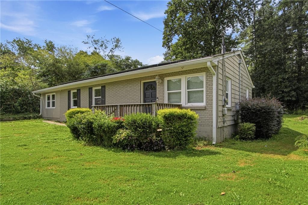 3 bedroom, 1 bathroom, 1,248 sq ft single family residence for sale at 414 Paulding Lane, Dallas, GA 30132 — photo 2