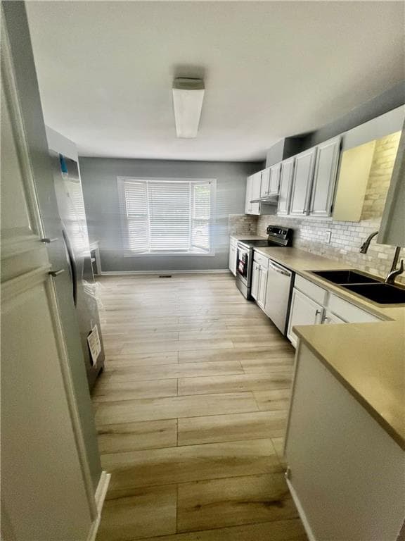 3 bedroom, 2 bathroom, 1,536 sq ft townhouse under contract at 10 Huntington Place Drive, Atlanta, GA 30350 — photo 4