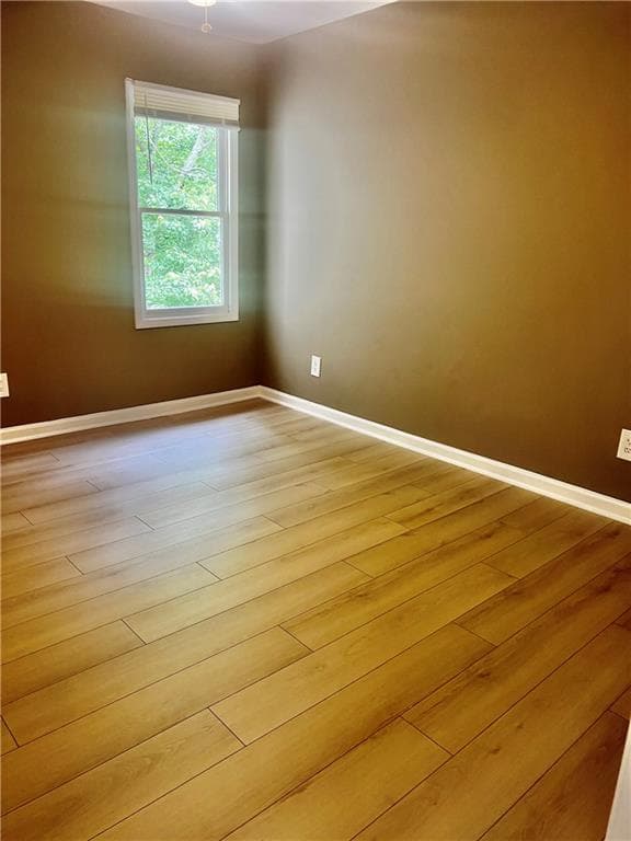 3 bedroom, 2 bathroom, 1,536 sq ft townhouse under contract at 10 Huntington Place Drive, Atlanta, GA 30350 — photo 8