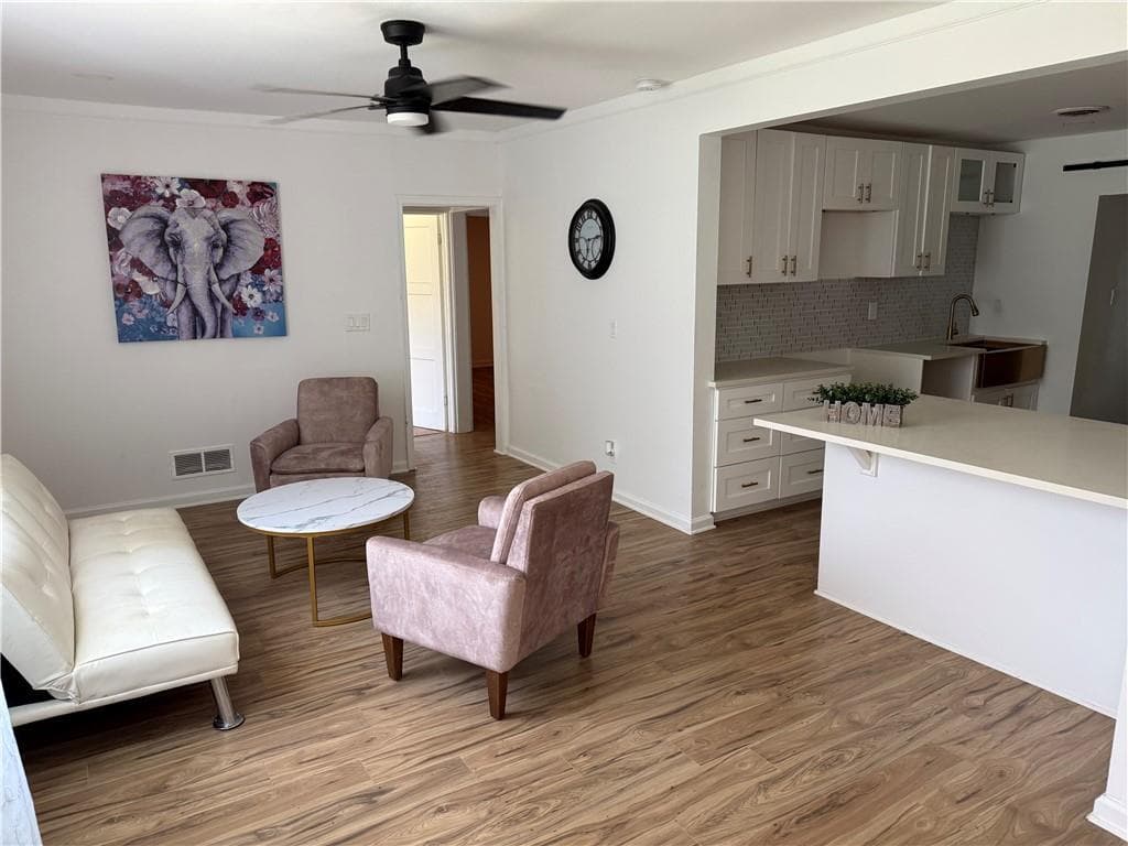 4 bedroom, 2 bathroom, 1,810 sq ft single family residence for sale at 1766 Venetian Drive, Atlanta, GA 30311 — photo 3