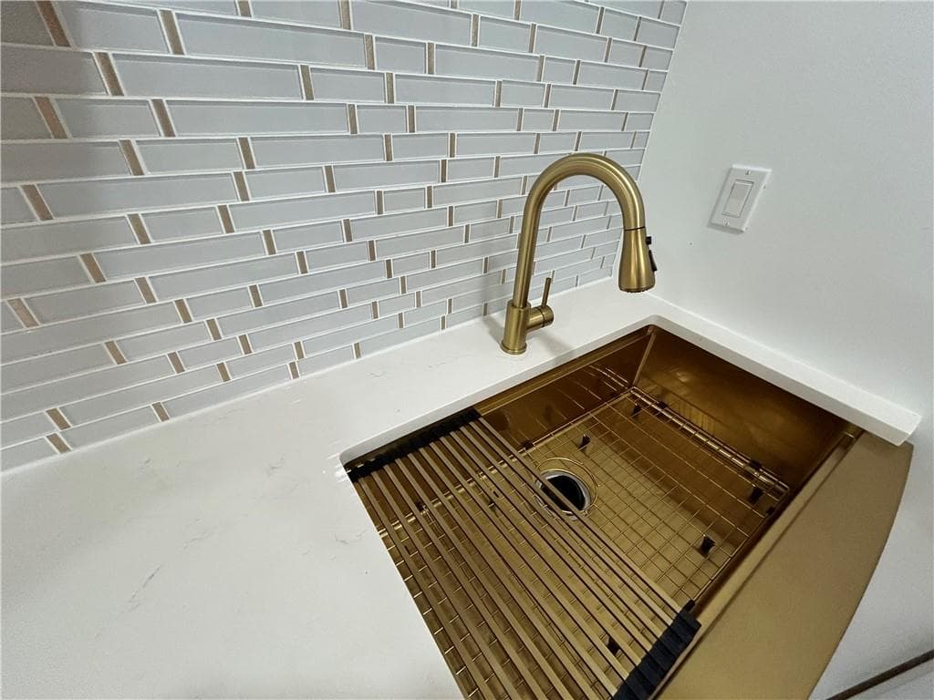 4 bedroom, 2 bathroom, 1,810 sq ft single family residence for sale at 1766 Venetian Drive, Atlanta, GA 30311 — photo 8