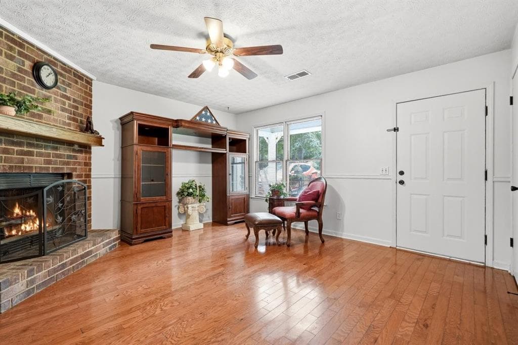 3 bedroom, 2 bathroom, 1,560 sq ft single family residence for sale at 716 County Line Auburn Road, Winder, GA 30680 — photo 5