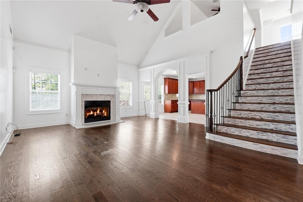 5 bedroom, 4 bathroom, 4,500 sq ft single family residence for sale at 2599 Saint Paul Drive, Atlanta, GA 30331 — photo 2