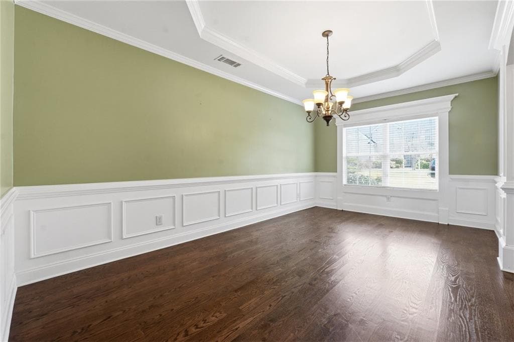 5 bedroom, 4 bathroom, 4,500 sq ft single family residence for sale at 2599 Saint Paul Drive, Atlanta, GA 30331 — photo 4