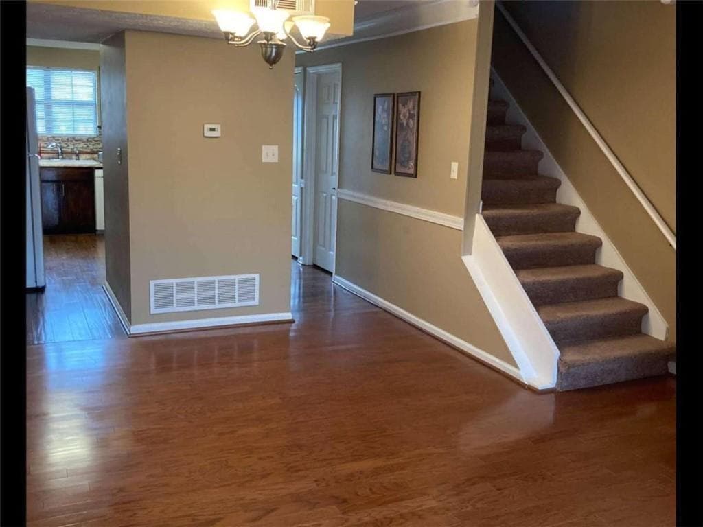3 bedroom, 3 bathroom, 1,864 sq ft condominium for sale at 2510 Hidden Cove Court, Gainesville, GA 30501 — photo 7