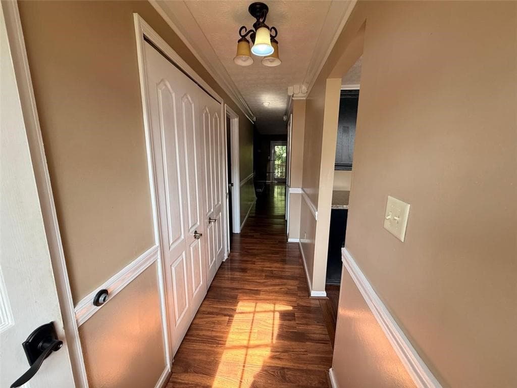 3 bedroom, 3 bathroom, 1,864 sq ft condominium for sale at 2510 Hidden Cove Court, Gainesville, GA 30501 — photo 9