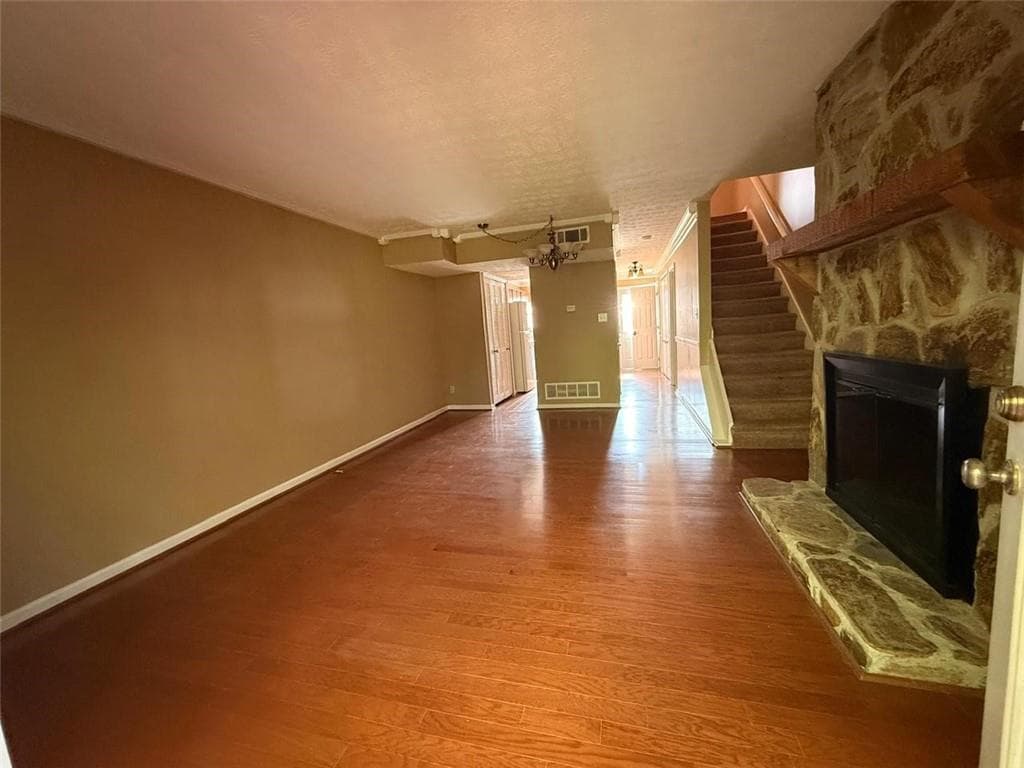 3 bedroom, 3 bathroom, 1,864 sq ft condominium for sale at 2510 Hidden Cove Court, Gainesville, GA 30501 — photo 10
