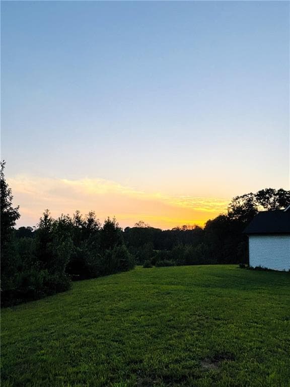3 bedroom, 3 bathroom, 2,101 sq ft single family residence for sale at 533 Lively Road, Waco, GA 30182 — photo 7