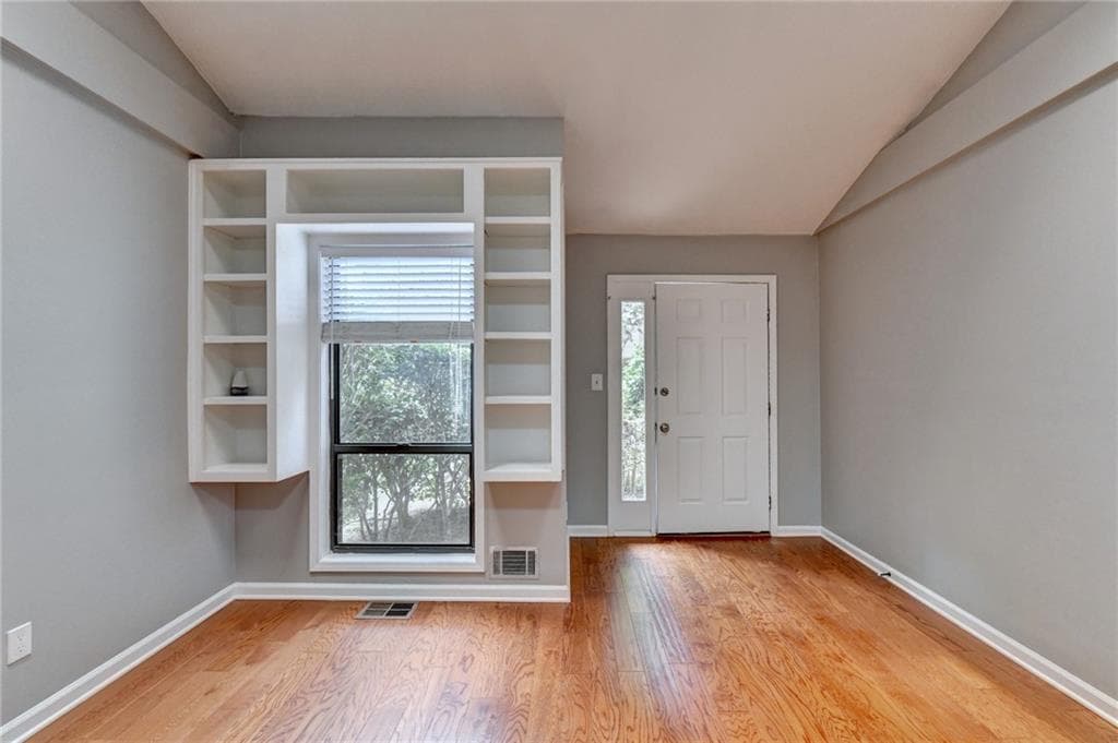 3 bedroom, 3 bathroom, 2,482 sq ft townhouse for sale at 1834 D Youville Lane, Atlanta, GA 30341 — photo 6
