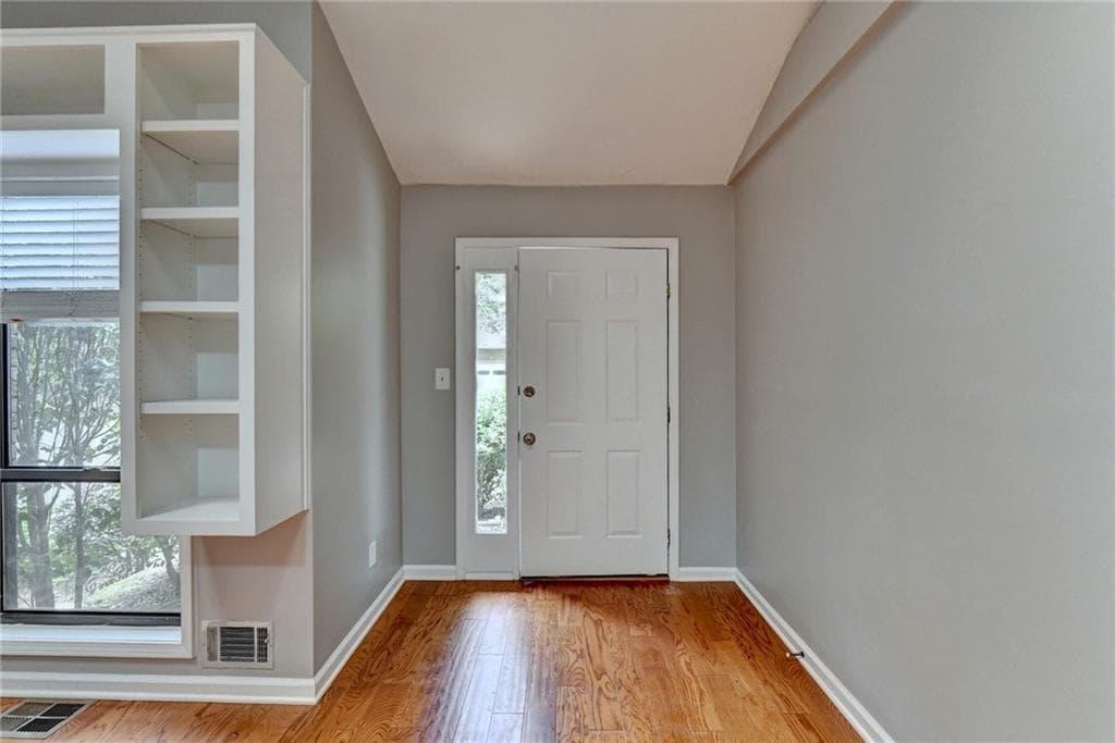 3 bedroom, 3 bathroom, 2,482 sq ft townhouse for sale at 1834 D Youville Lane, Atlanta, GA 30341 — photo 7