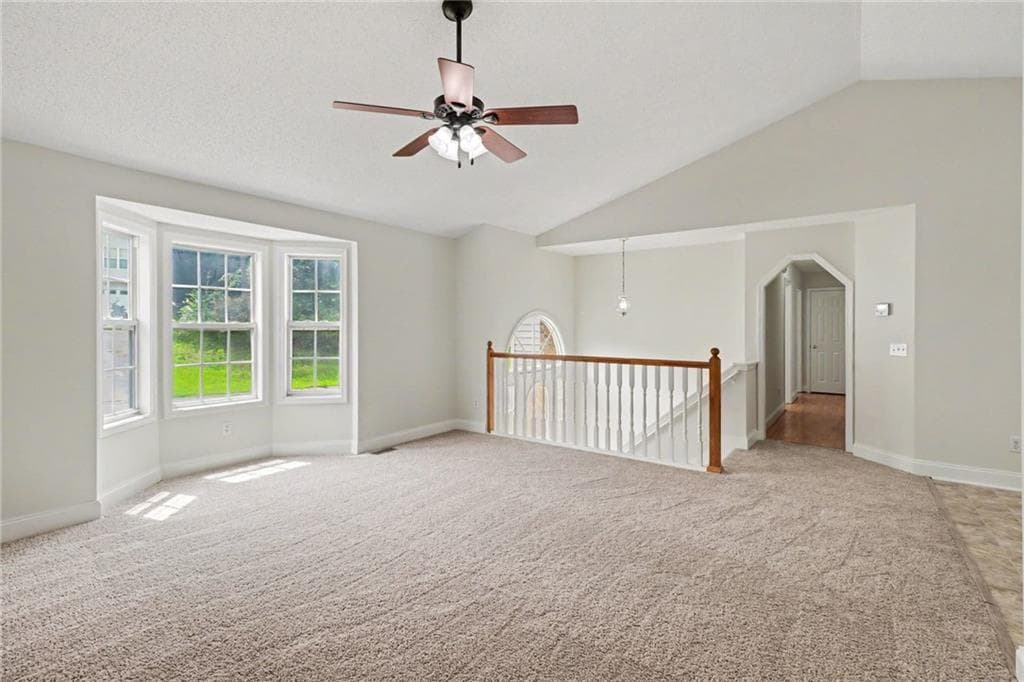 3 bedroom, 2 bathroom, 1,814 sq ft single family residence under contract at 18 Broadlands Drive, White, GA 30184 — photo 4