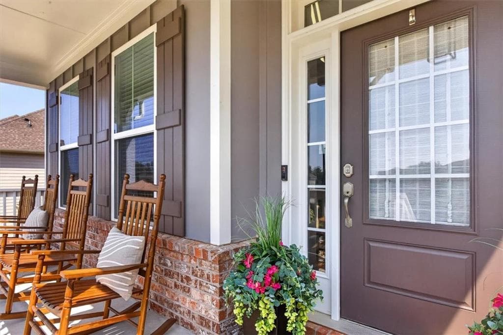 5 bedroom, 4 bathroom, 3,686 sq ft single family residence for sale at 400 Silver Brook Drive, Woodstock, GA 30188 — photo 3