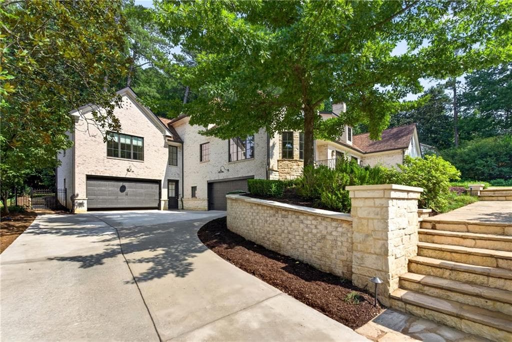 5 bedroom, 7 bathroom, 7,206 sq ft single family residence for sale at 3659 Northside Drive, Atlanta, GA 30305 — photo 10
