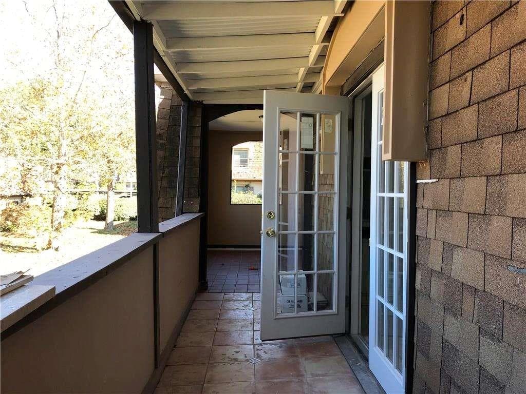 3 bedroom, 2 bathroom, 1,628 sq ft condominium for sale at 3090 Parc Lorraine, Lithonia, GA 30038 — photo 2