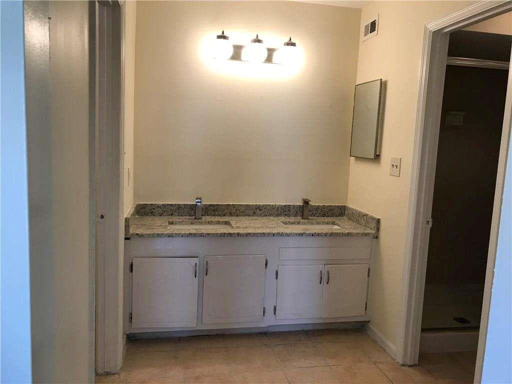 3 bedroom, 2 bathroom, 1,628 sq ft condominium for sale at 3090 Parc Lorraine, Lithonia, GA 30038 — photo 5