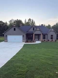 4 bedroom, 2 bathroom, 1,889 sq ft single family residence under contract at 626 Perkins Road, Dallas, GA 30132