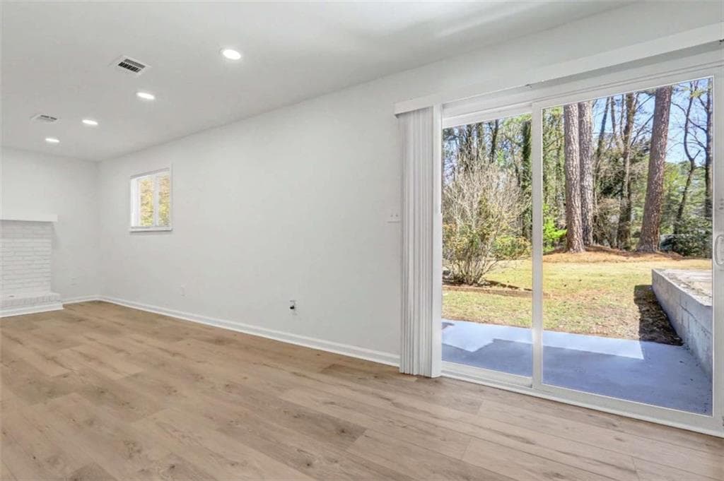4 bedroom, 3 bathroom, 1,956 sq ft single family residence for sale at 7230 Connell Road, Fairburn, GA 30213 — photo 9