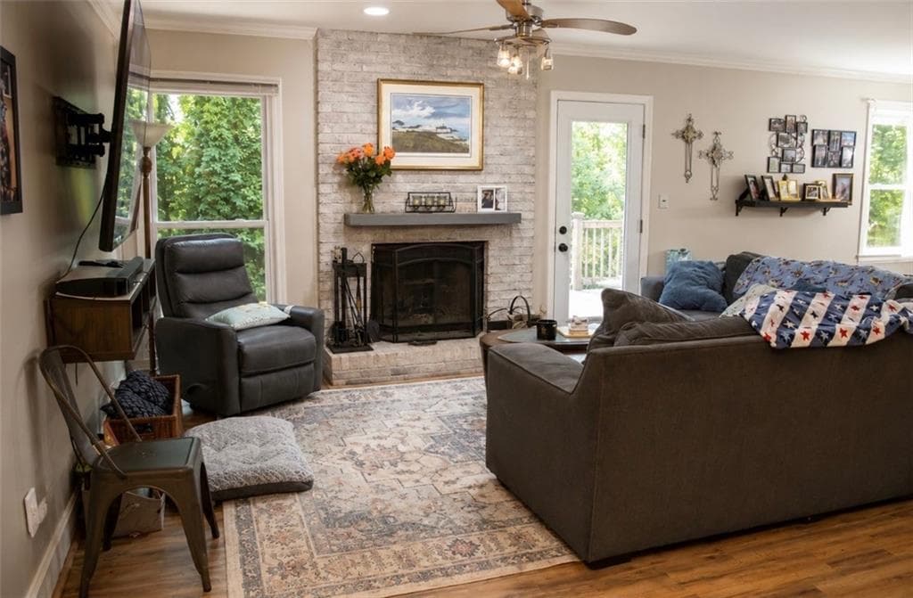 3 bedroom, 2 bathroom, 2,393 sq ft single family residence for sale at 7970 Sweetwater Drive, Douglasville, GA 30135 — photo 2