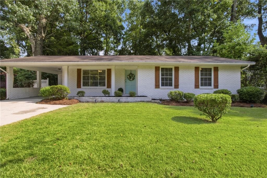 3 bedroom, 3 bathroom, 1,595 sq ft single family residence for sale at 2725 Bradmoor Way, Decatur, GA 30034