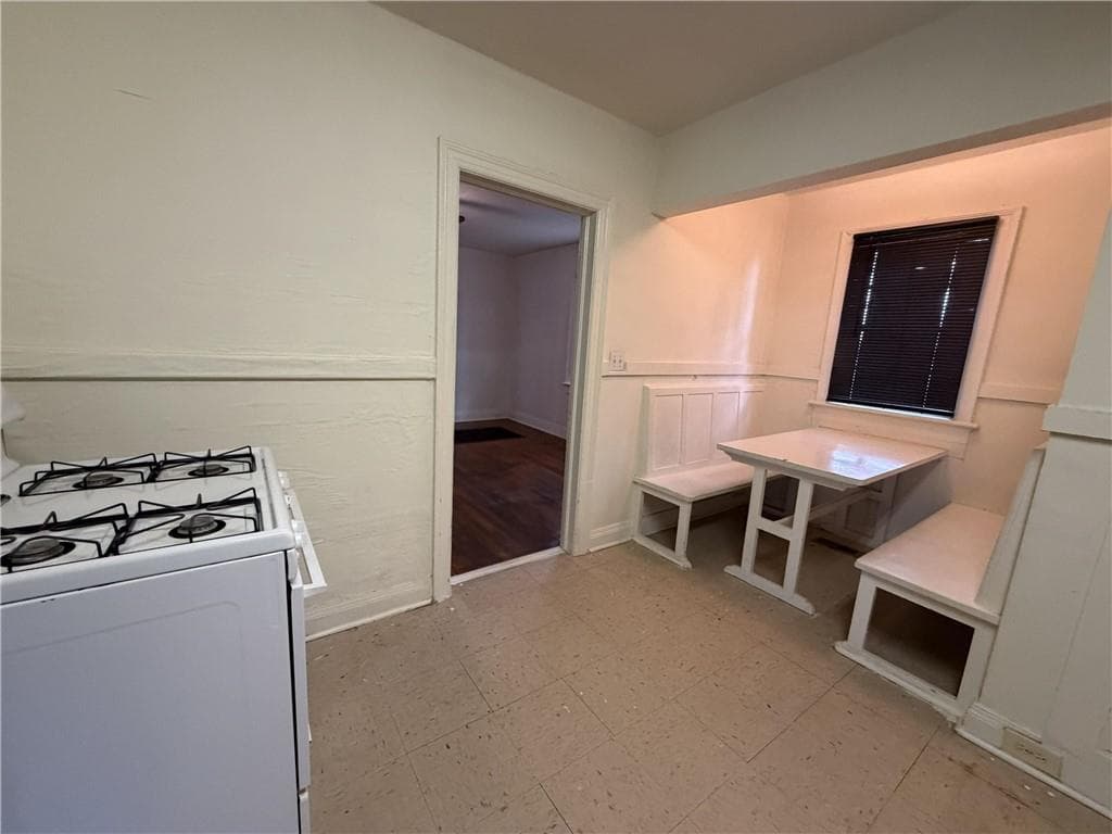 3 bedroom, 2 bathroom single family residence for rent at 2353 Shelby Street, Columbus, GA 31903 for $1,200 a month — photo 5