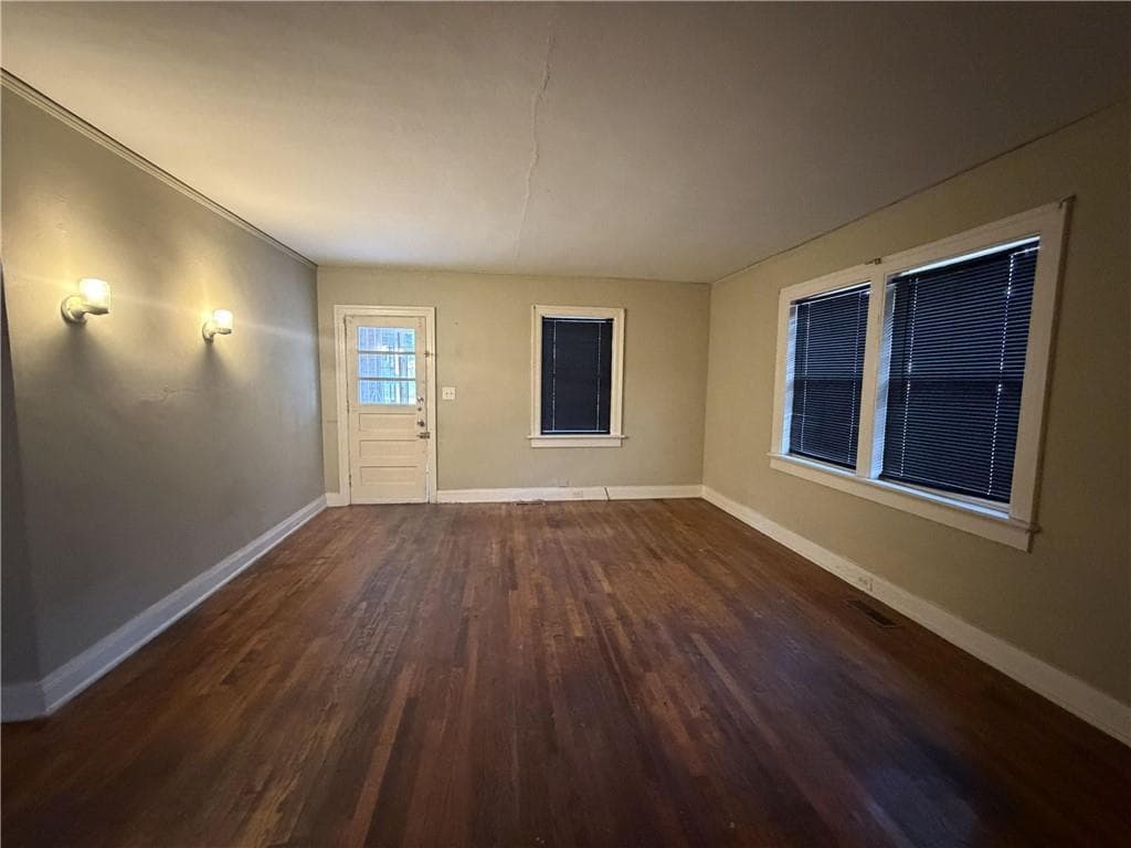 3 bedroom, 2 bathroom single family residence for rent at 2353 Shelby Street, Columbus, GA 31903 for $1,200 a month — photo 7