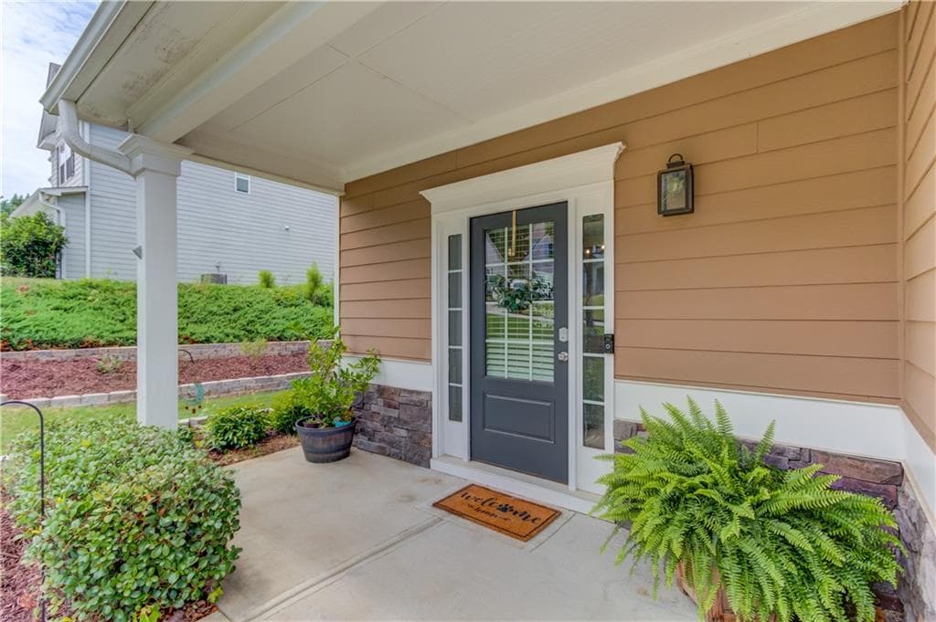 4 bedroom, 3 bathroom, 2,176 sq ft single family residence for sale at 3425 Hope Road, Gainesville, GA 30507 — photo 3