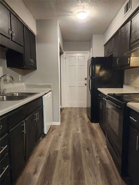 2 bedroom, 2 bathroom, 1,376 sq ft condominium for sale at 3074 Parc Lorraine, Lithonia, GA 30038 — photo 2