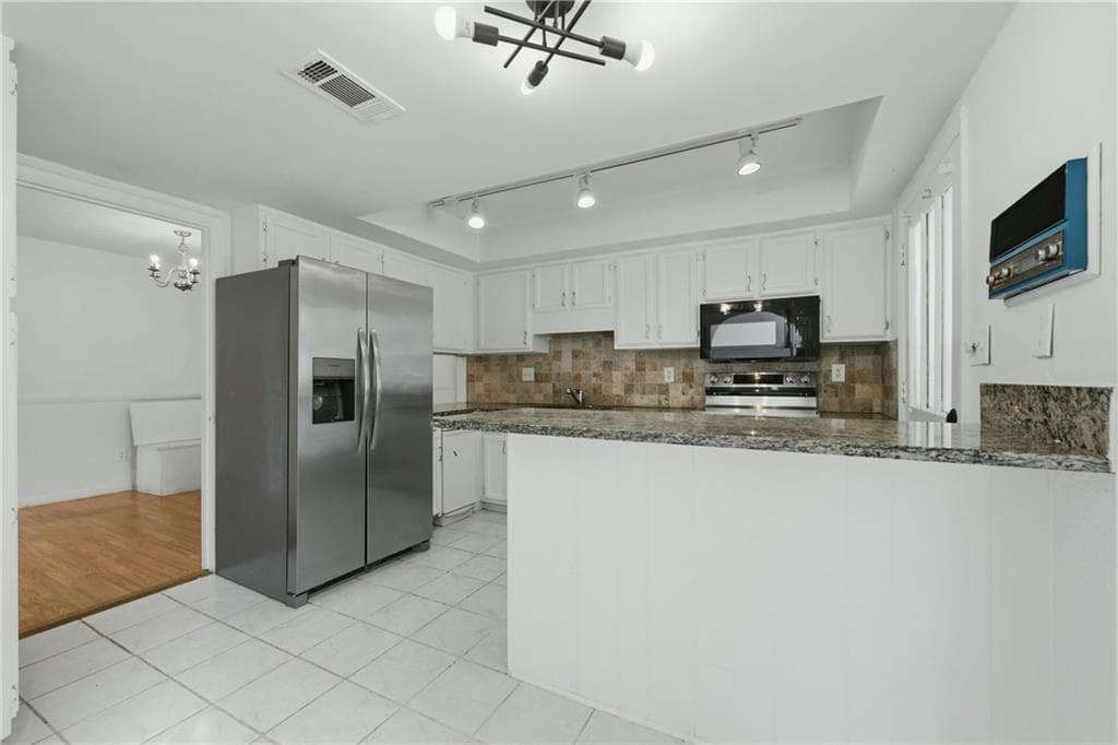 3 bedroom, 3 bathroom, 1,780 sq ft townhouse for sale at 605 Serramonte Drive, Marietta, GA 30068 — photo 8