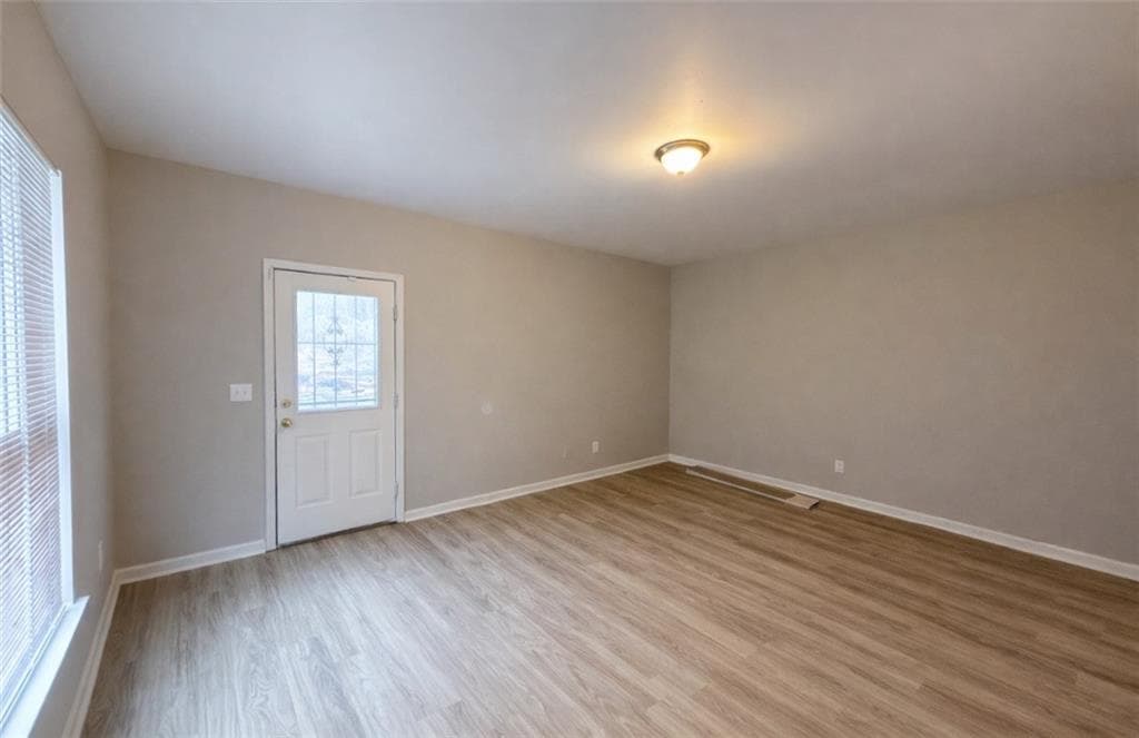 duplex under contract at 2054 Joseph E Boone Boulevard, Atlanta, GA 30314 — photo 6