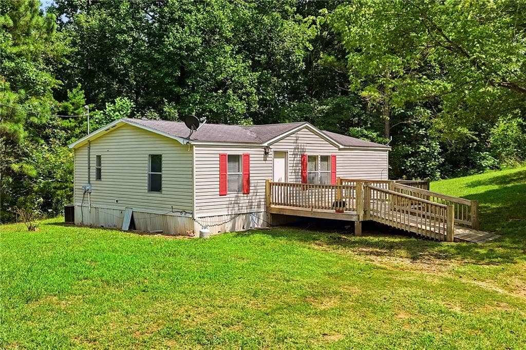 2 bedroom, 2 bathroom, 950 sq ft single family residence under contract at 1310 Davis Road, Fairmount, GA 30139 — photo 3