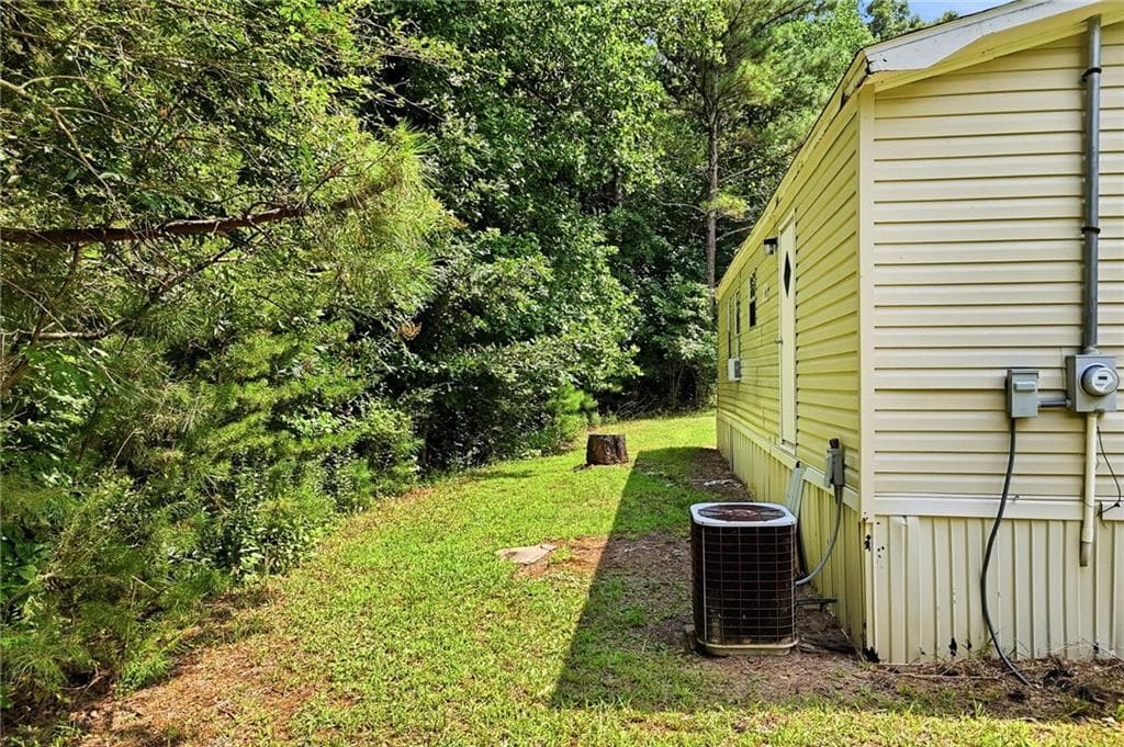 2 bedroom, 2 bathroom, 950 sq ft single family residence under contract at 1310 Davis Road, Fairmount, GA 30139 — photo 8