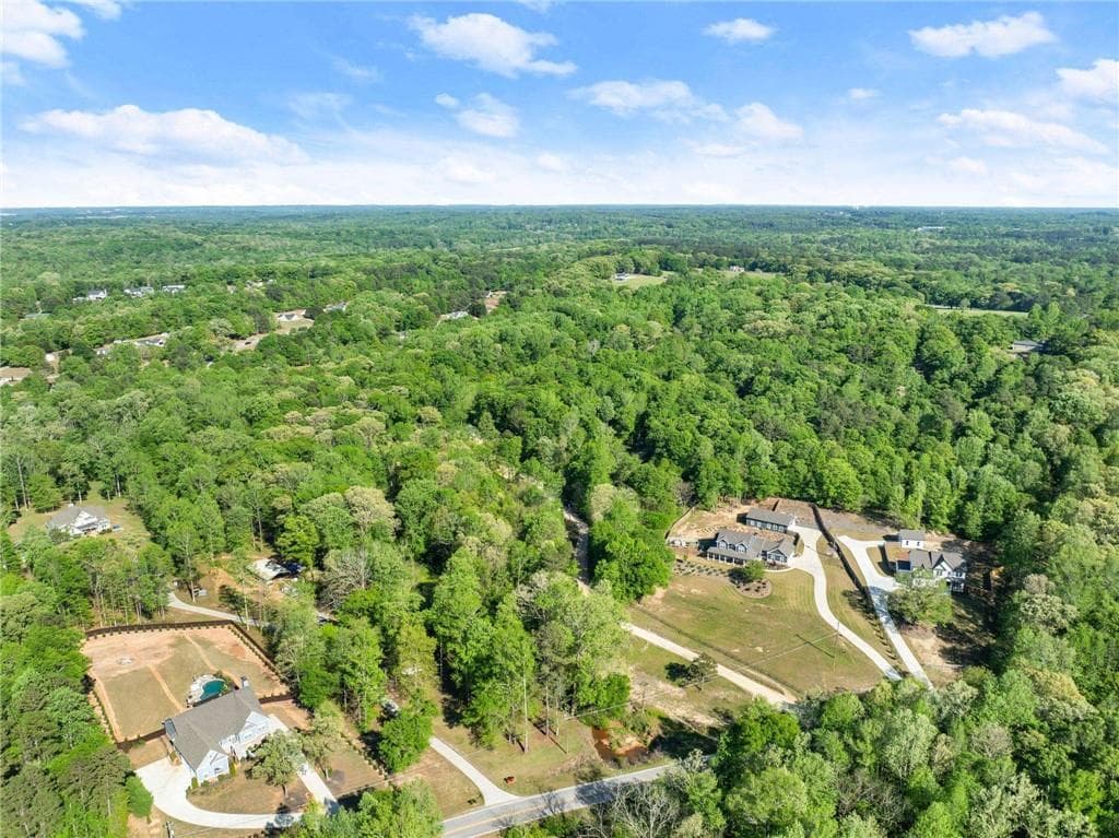 3 bedroom, 2 bathroom multi family for sale at 360 Davenport Road, Braselton, GA 30517 — photo 5