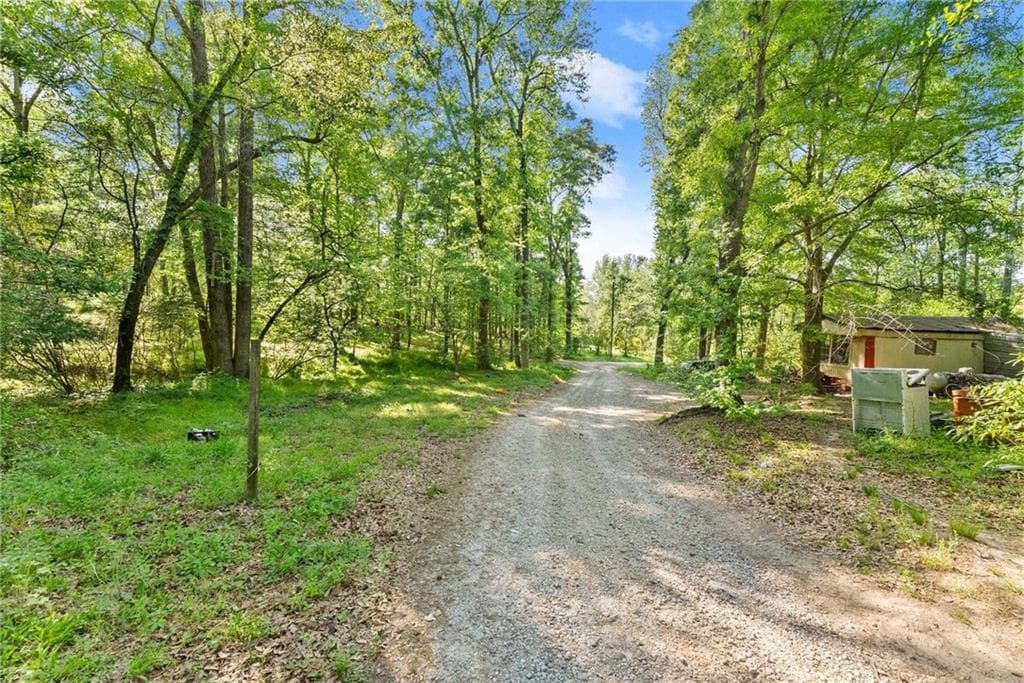 3 bedroom, 2 bathroom multi family for sale at 360 Davenport Road, Braselton, GA 30517 — photo 8