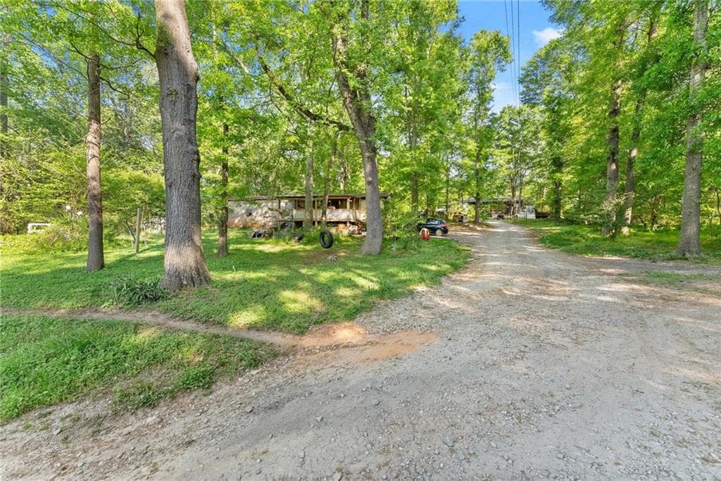 3 bedroom, 2 bathroom multi family for sale at 360 Davenport Road, Braselton, GA 30517 — photo 10