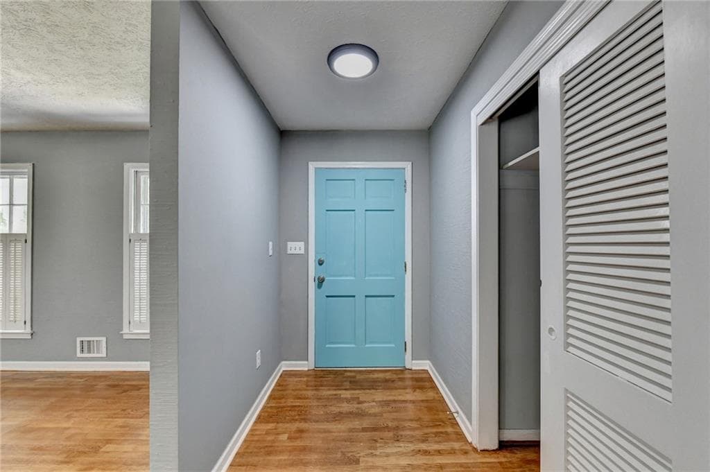 4 bedroom, 3 bathroom, 2,650 sq ft single family residence for sale at 4875 Five Forks Trickum Road, Lilburn, GA 30047 — photo 4