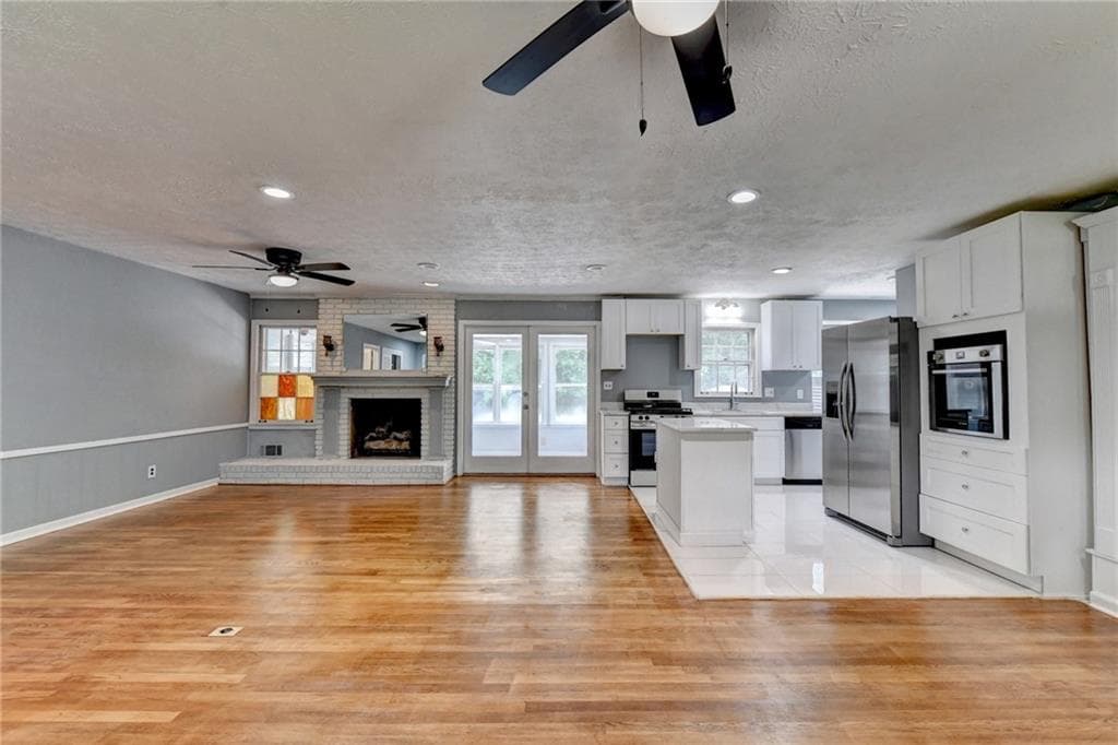 4 bedroom, 3 bathroom, 2,650 sq ft single family residence for sale at 4875 Five Forks Trickum Road, Lilburn, GA 30047 — photo 8
