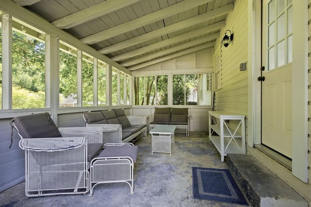 2 bedroom, 1 bathroom, 926 sq ft single family residence for sale at 608 Briarwood Circle, Rome, GA 30165 — photo 9