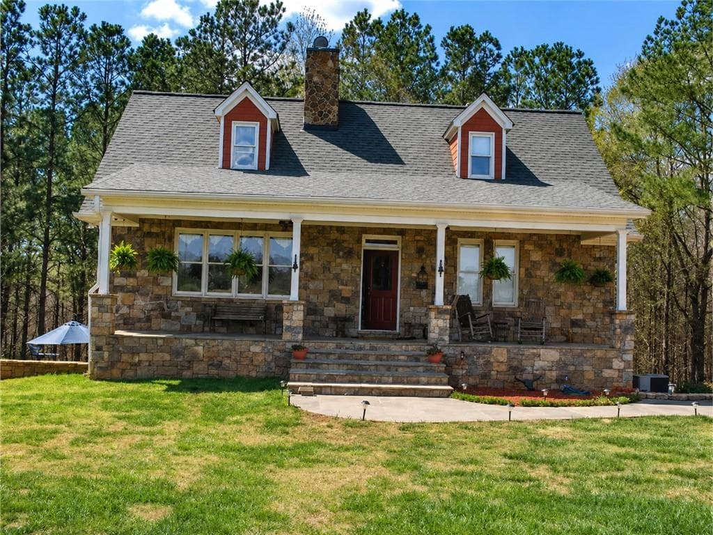 3 bedroom, 3 bathroom, 3,870 sq ft single family residence under contract at 1400 Fieldcrest Court, Buckhead, GA 30625