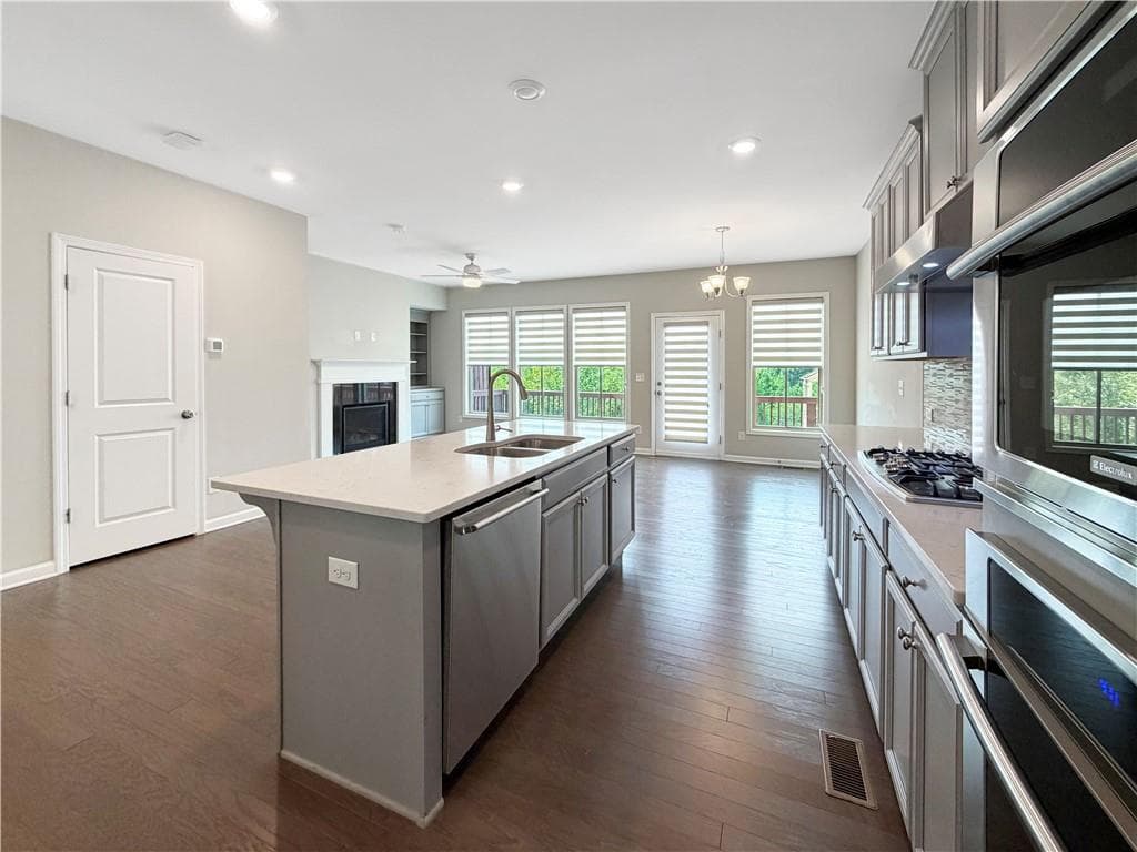 3 bedroom, 4 bathroom, 2,256 sq ft townhouse for rent at 381 Northaven Avenue, Suwanee, GA 30024 for $2,800 a month — photo 9