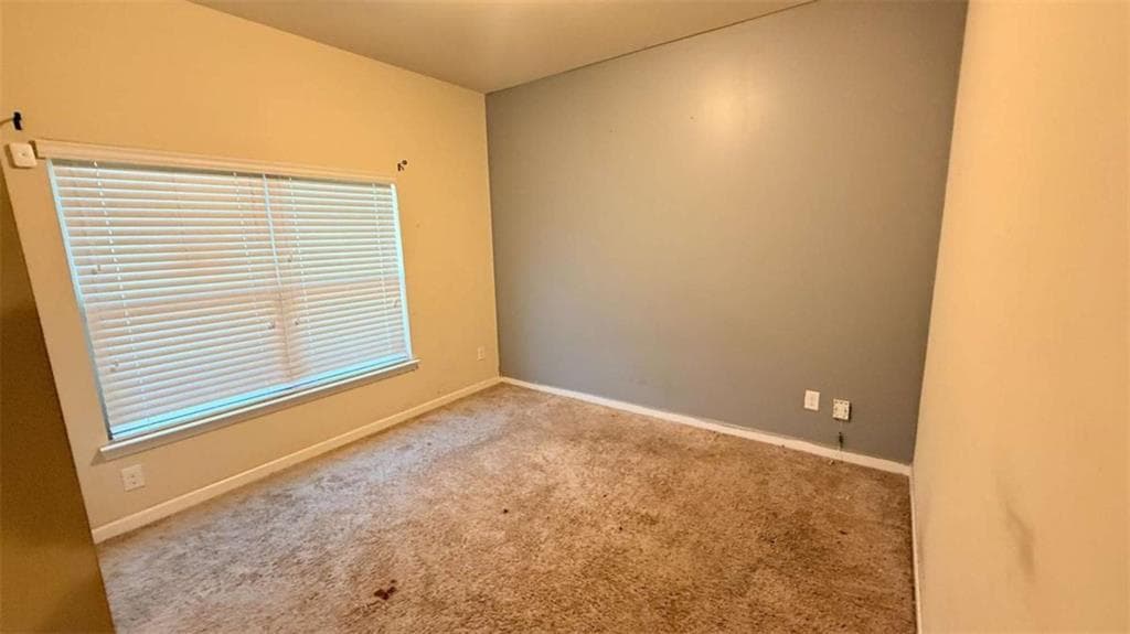 4 bedroom, 2 bathroom, 1,920 sq ft single family residence under contract at 2357 Cornell Circle, Mcdonough, GA 30253 — photo 3