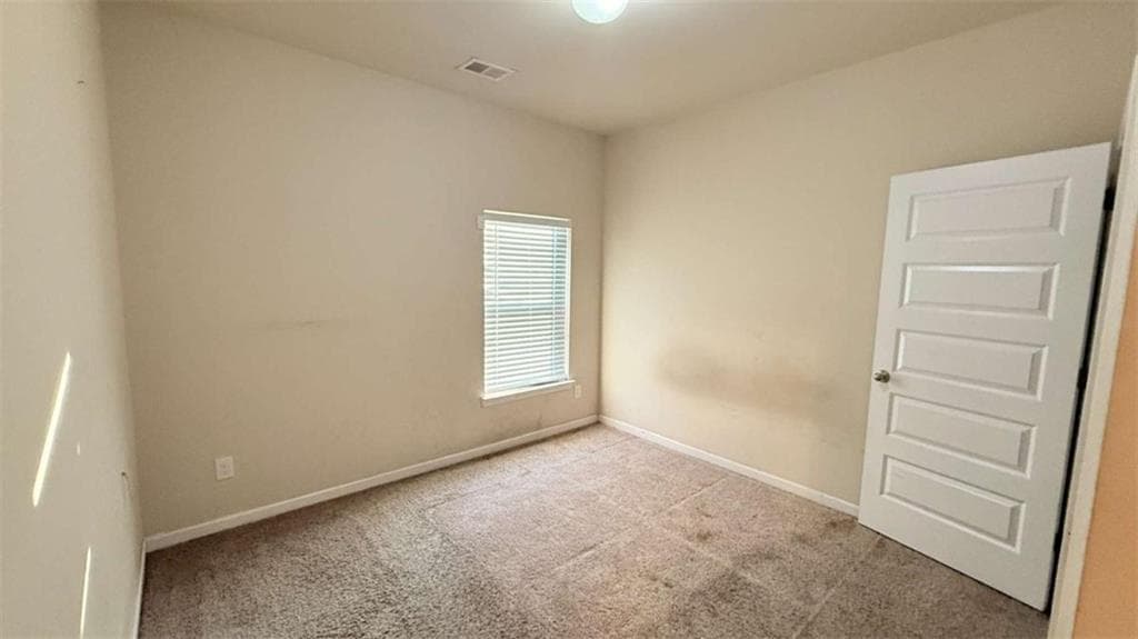 4 bedroom, 2 bathroom, 1,920 sq ft single family residence under contract at 2357 Cornell Circle, Mcdonough, GA 30253 — photo 5