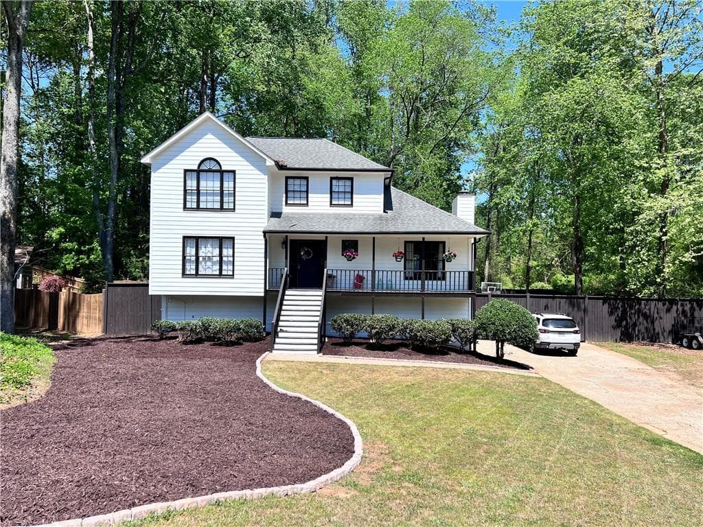 5 bedroom, 4 bathroom, 2,179 sq ft single family residence for sale at 3003 Maple Lane, Alpharetta, GA 30009 — photo 1 of 27