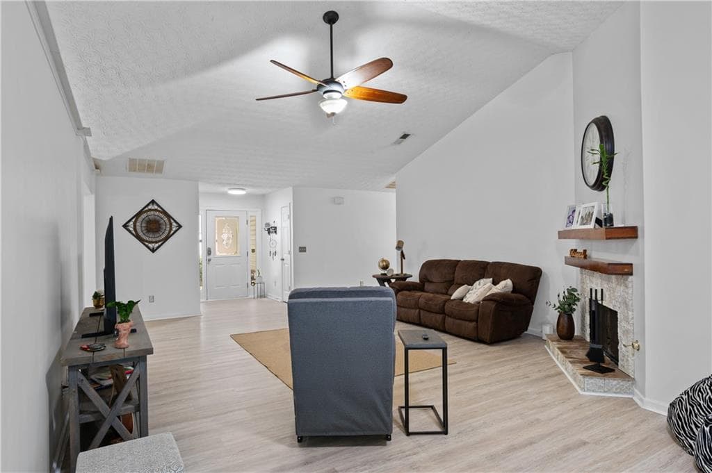 3 bedroom, 2 bathroom, 1,896 sq ft single family residence for sale at 3312 Freedom Landing, Kennesaw, GA 30144 — photo 7
