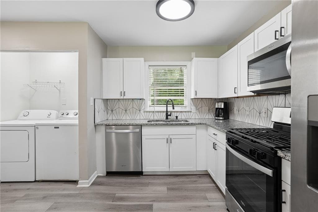 3 bedroom, 2 bathroom, 1,016 sq ft single family residence for sale at 6385 Lobelia Road, Mableton, GA 30126 — photo 9