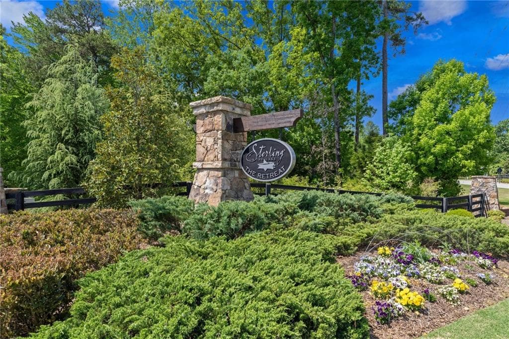 3 bedroom, 2 bathroom single family residence for rent at 6931 Scenic Overlook Trace, Flowery Branch, GA 30542 for $2,600 a month — photo 10